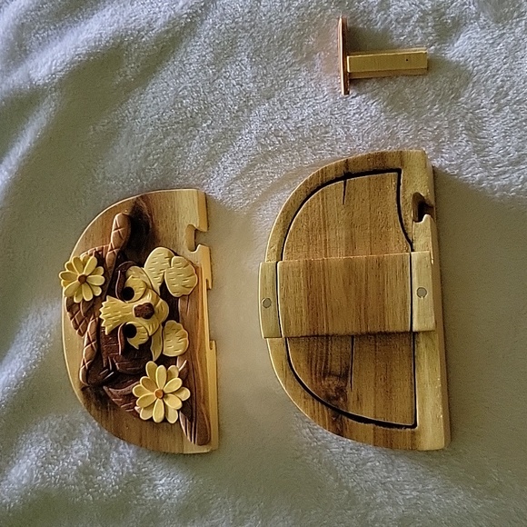 Brand new Carver Dan cat puzzle box - Picture 5 of 7